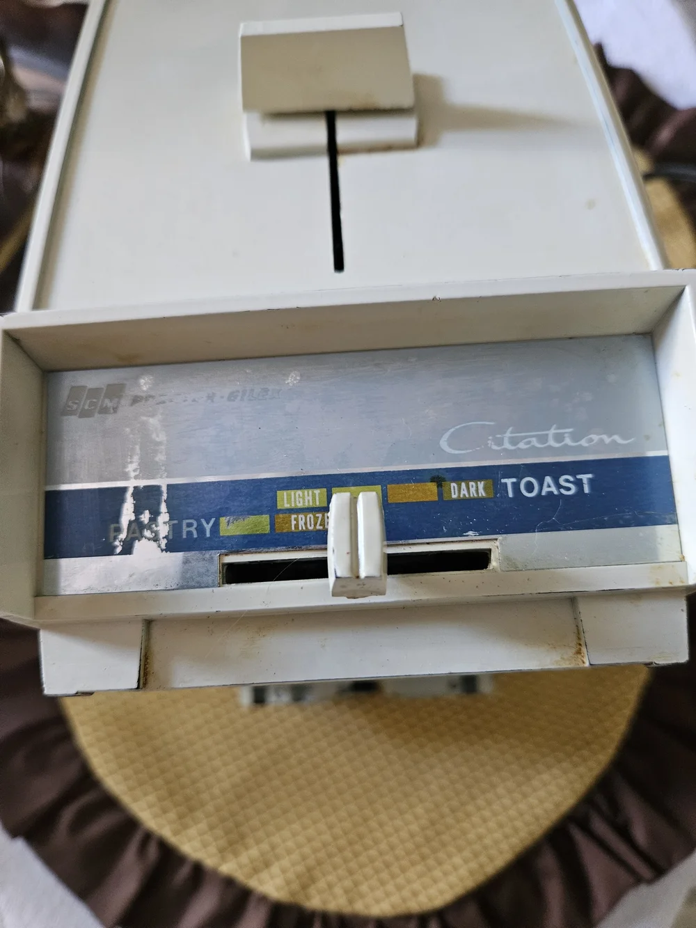 Proctor Silex Toaster Slot Control in Almond And Steel 1973